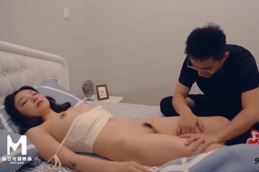 Clip Zhao Jiamei khám phá khoái cảm một mình