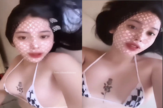 Cô gái mới lớn thèm được yêu chiều